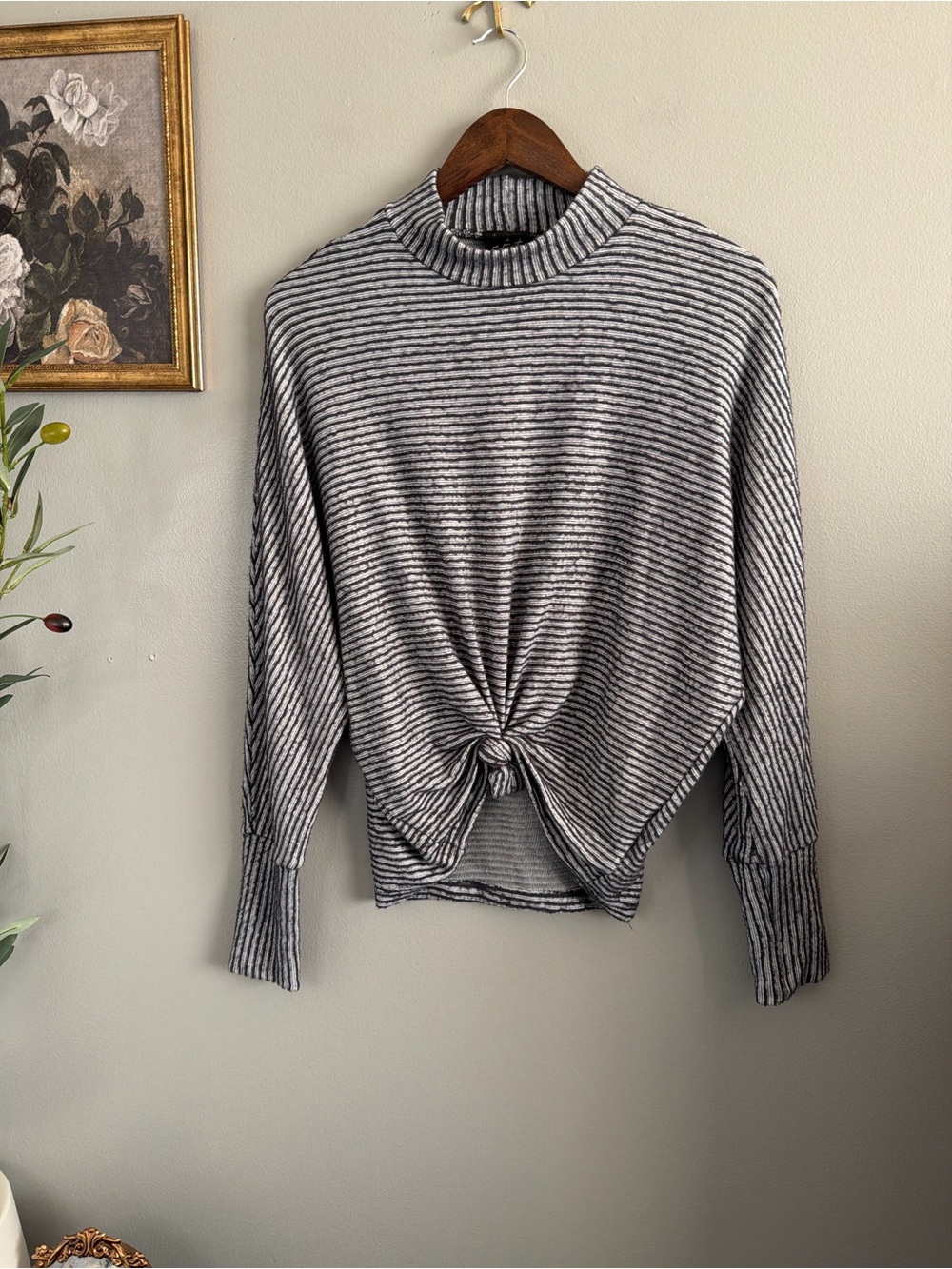 Out From Under Urban Outfitters Ribbed Twist Front Mock Neck Top Gray Striped S - Picture 5 of 9